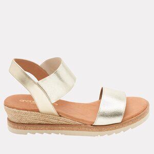 Andre Assous Neveah Metallic Wedge